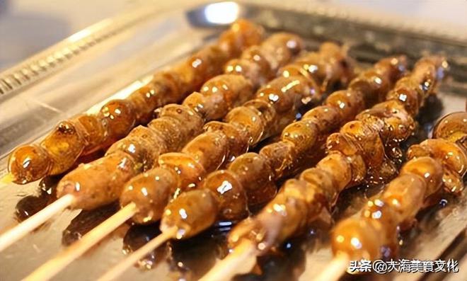 小土豆糖葫芦，传统小吃的新滋味，制作简单，美味可口