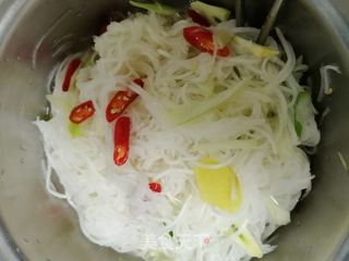 家常美食，咸萝卜丝的制作与保健功效