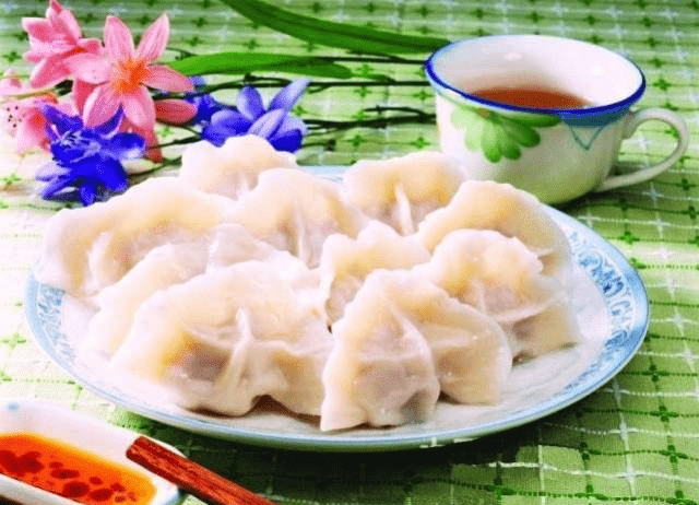 家常美食新境界，干豆腐肉馅蒸饺的美味与营养揭秘