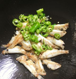 针鱼的做法干煎