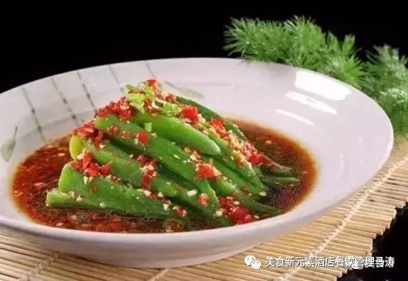 蚝油秋葵拌豆腐——家常美味，营养满分