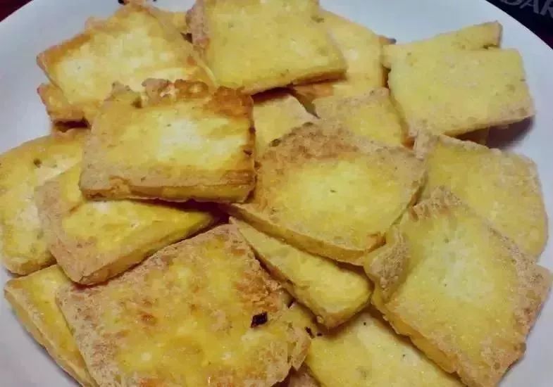 街头美食新宠，炸豆腐汁的制作秘诀与营养价值解析