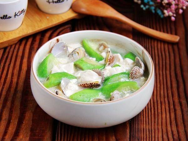 蛤蜊丝瓜豆腐汤，鲜美口感，滋养身心