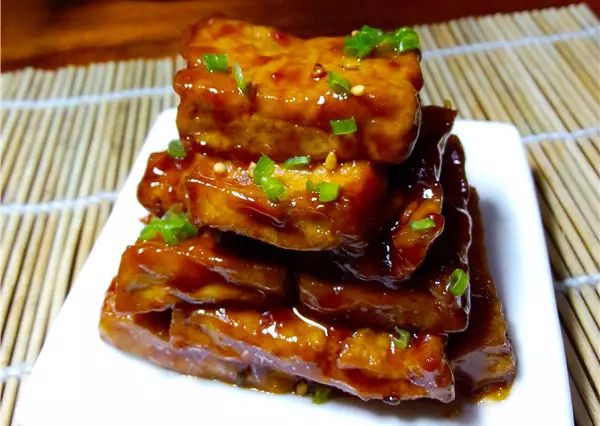 家庭自制醋点豆腐，美味与健康一点即发