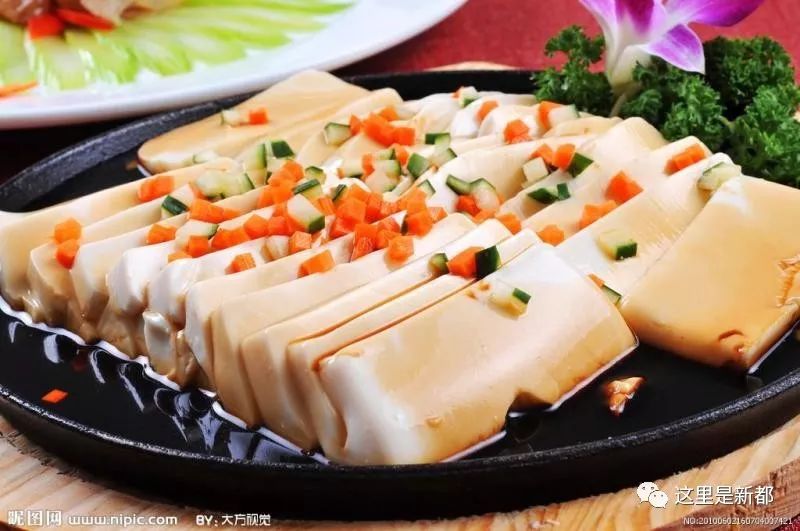 日式豆腐卧鸡蛋，融合美味与营养的精致料理
