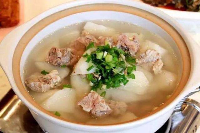 排骨炖米豆腐的做法