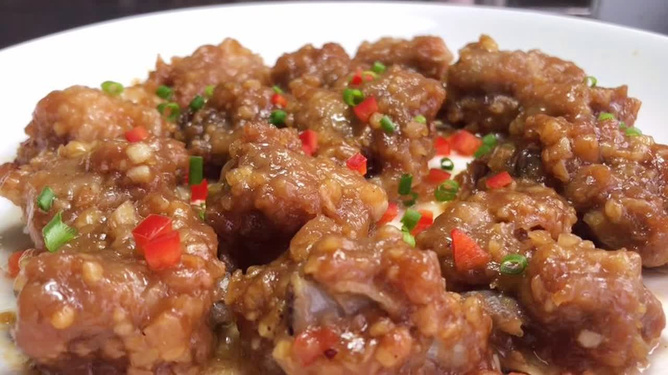 竹笼蒸排骨的家常做法