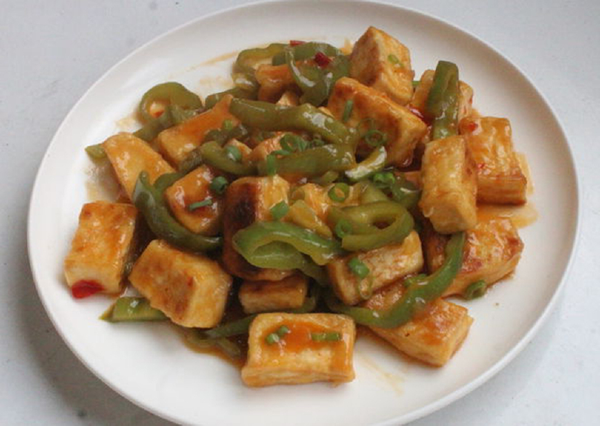 夏日清爽佳肴——青瓜豆腐焖肉的做法与功效