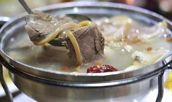 草原风味美食——内蒙古炖鸡，醇厚口感温暖你的胃