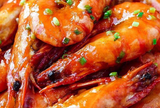 经典油焖大虾，鲜美口感，家常美食的完美诠释
