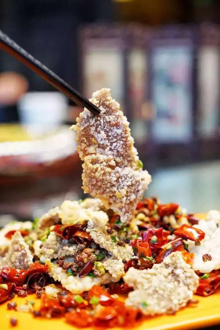重庆江湖菜豆腐皮，传统美食的魅力与家常做法解析