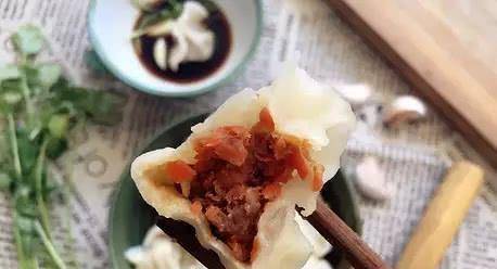 韭菜白菜饺子馅的鲜美秘诀，家常美食新体验