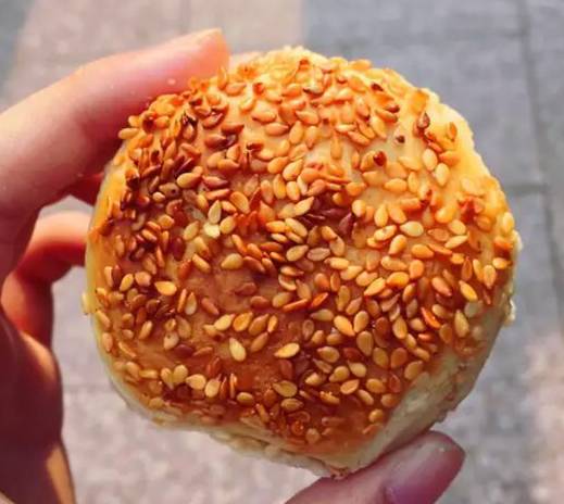 酵烧饼，传统美食的现代魅力与制作攻略