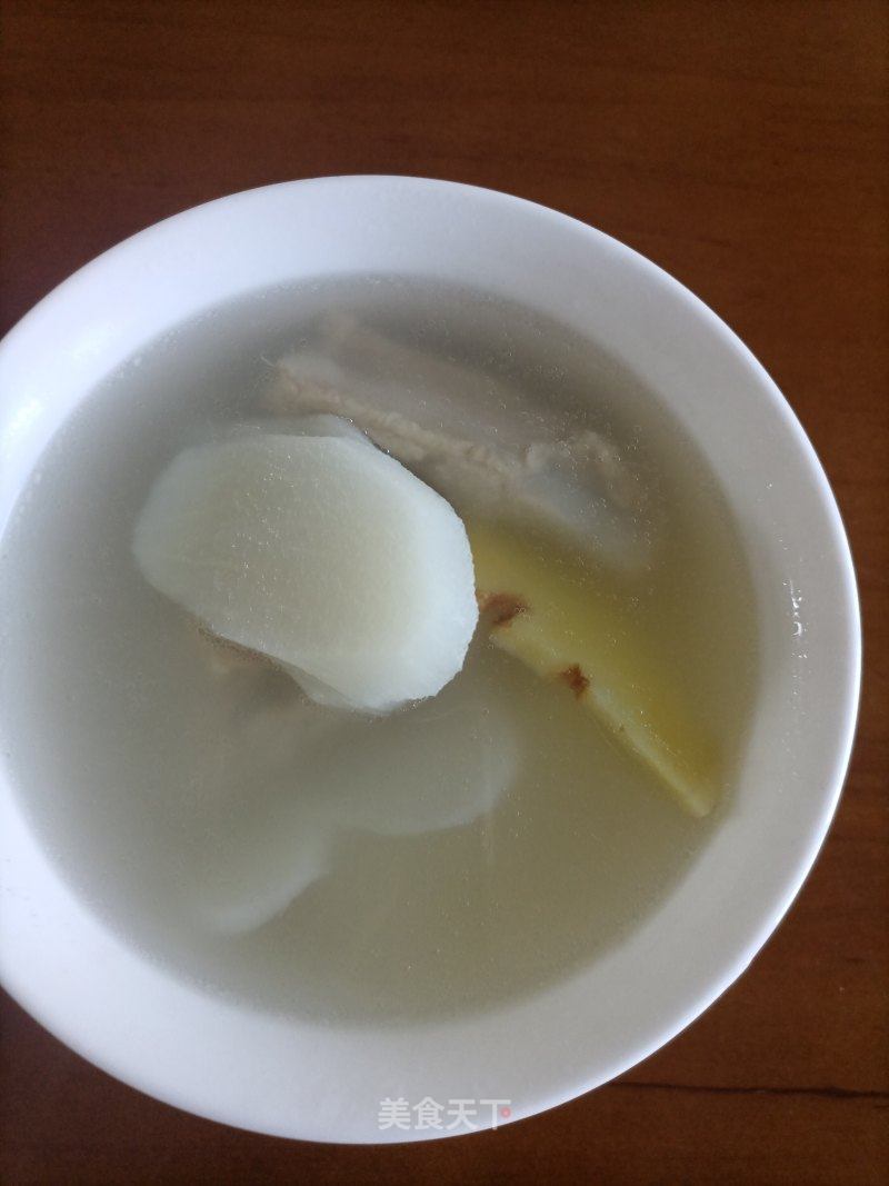 新鲜排骨炖天麻的做法