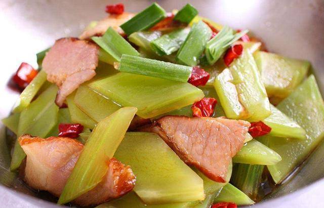 腊肉清炖豆腐的做法窍门