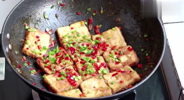 家常豆腐升级版，豆腐这样做，美味又营养，家常味道新体验！