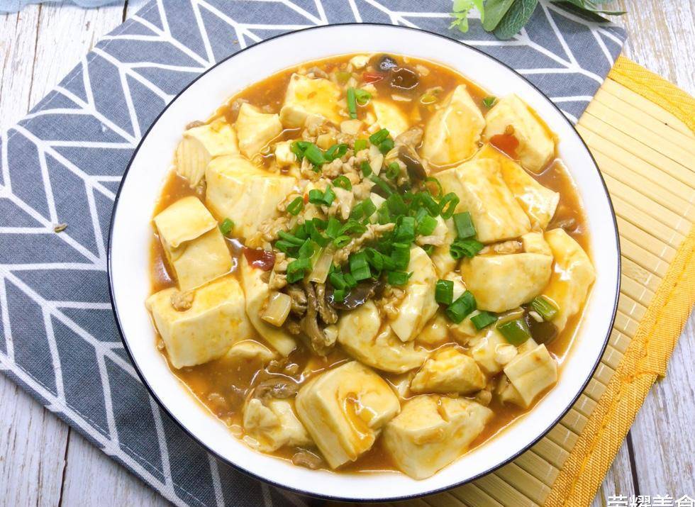 腊味烧豆腐，家常美食的温暖味道