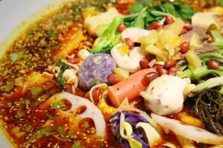 摆摊泡菜臭豆腐，独特风味，征服味蕾的秘密食谱