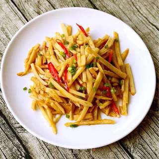 炸脆藕，家常美食中的脆嫩口感与营养价值