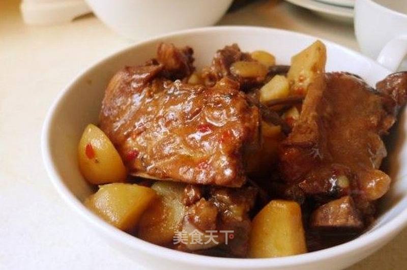 土豆炖排骨捞反骨的做法