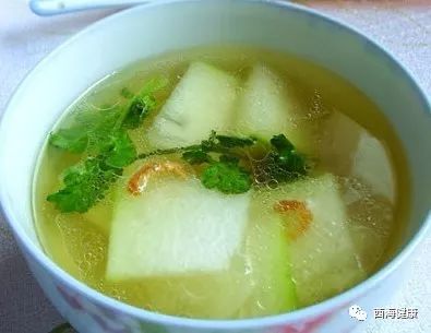芋头虾米豆腐羹，温暖脾胃的鲜美佳肴