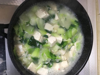 豆腐青菜粉丝汤，清淡美味，滋养身心的小秘密