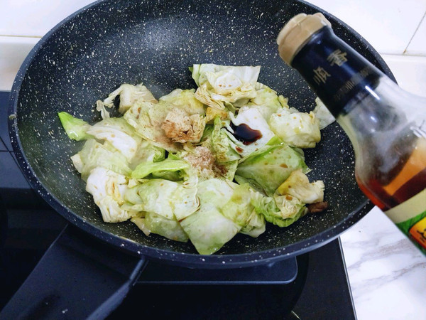 家常美味，卷心菜豆腐泡菜的温暖滋味