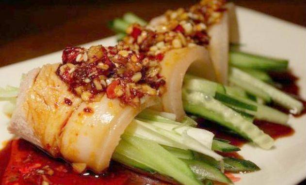 烙大葱豆腐卷子，家常美味，营养又健康