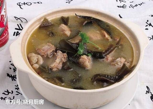 木耳豆腐皮汤，滋养身心的一道家常美味