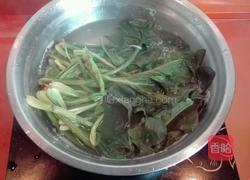 金针蘑干豆腐的家常做法