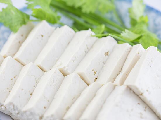 清火炖豆腐，清热解毒的美食佳品