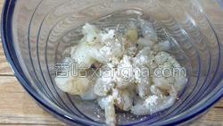 娃娃菜木耳油豆腐的做法