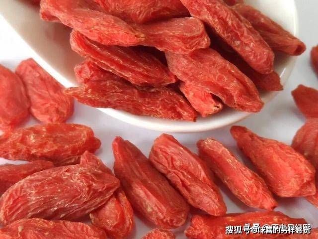最小食材的巨大能量，枸杞的养生奥秘与家常做法