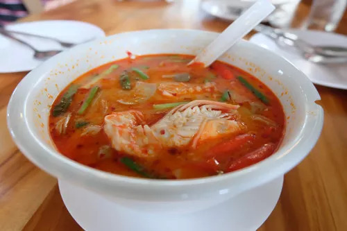 冬阴功汤，唤醒味蕾的泰式风味佳肴