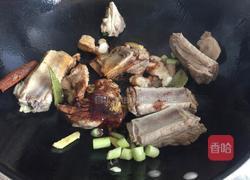 土鸡排骨炖松茸的做法