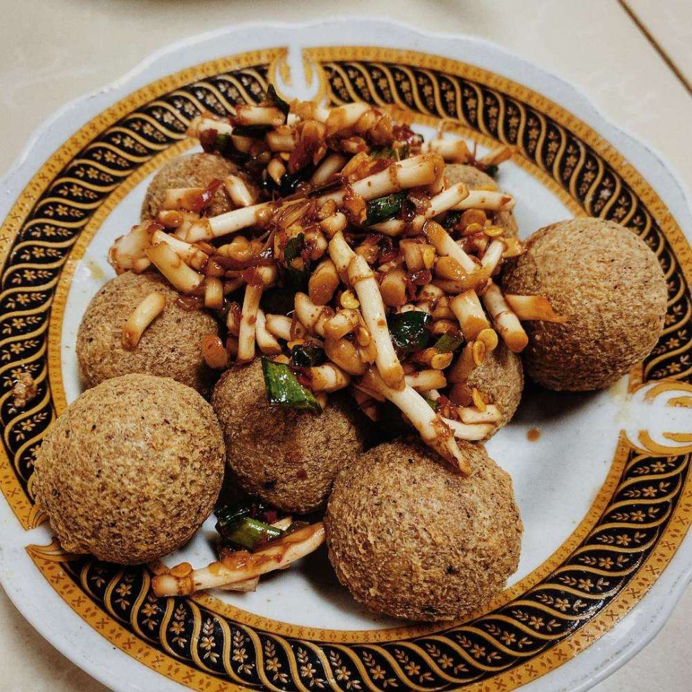 贵阳美味探秘，豆腐圆子的传统魅力与家常做法