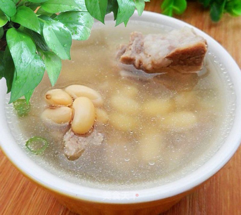 例假喝黄豆排骨汤的做法