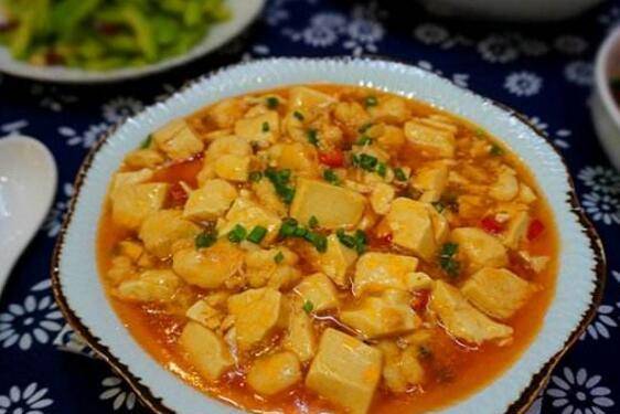 虾仁酸甜豆腐，鲜美口感与营养兼具的家常美食