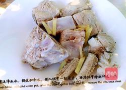 排骨橄榄红萝卜的做法
