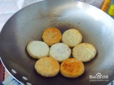 包菜鸡蛋馅馅饼做法