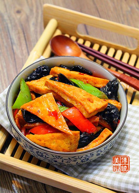 家常美味，大料卤水豆腐的制作秘诀与营养价值