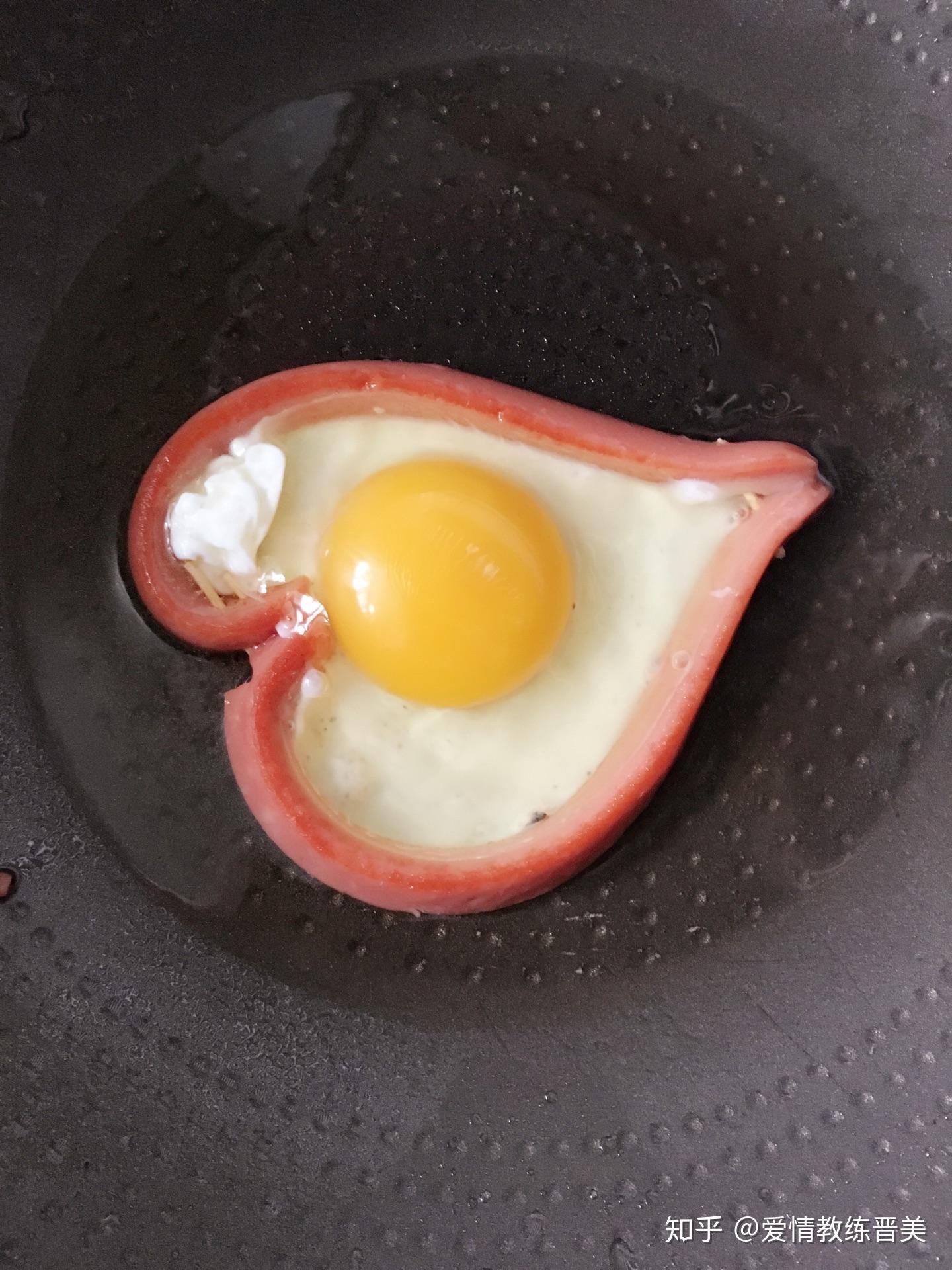 煎鸡蛋火腿的做法步骤