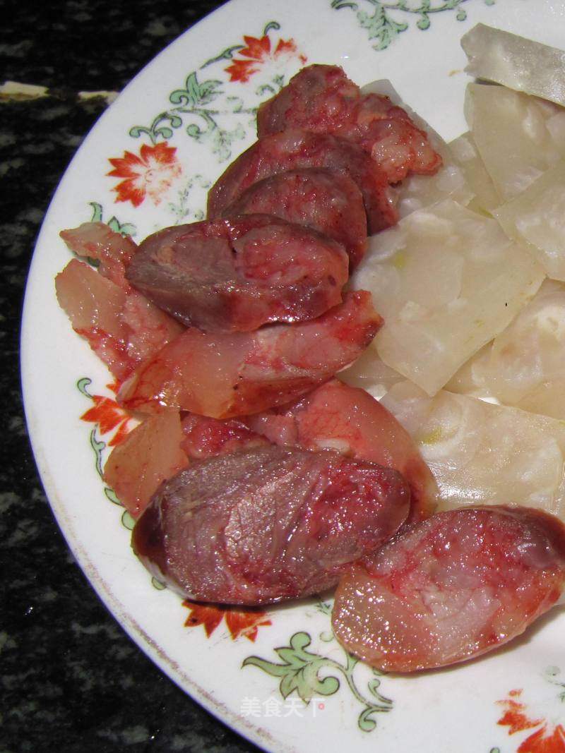 正宗广味香肠，传统美食的魅力与家常制作技巧