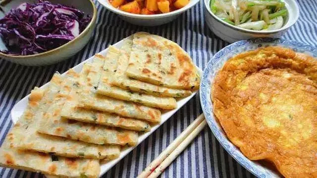 鸡蛋香饭饼花样做法