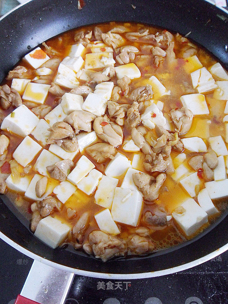 鸡肉炖豆腐，家常美食中的营养宝藏