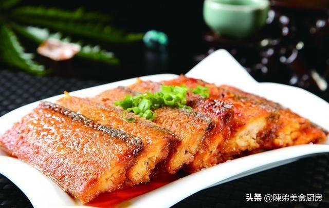 家常炖刀鱼，鲜美口感，营养满分，家庭必备佳肴
