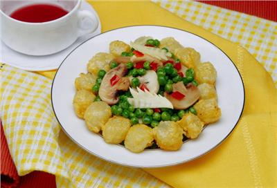 席上豆腐泡，传统美食的魅力与家常做法解析
