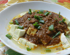 生豆腐蘸肉酱的做法视频