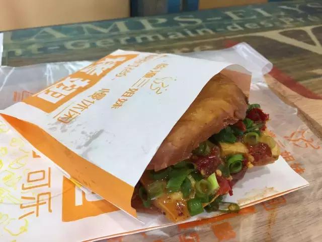 成都豆腐夹馍，传统美食的魅力与家常做法解析