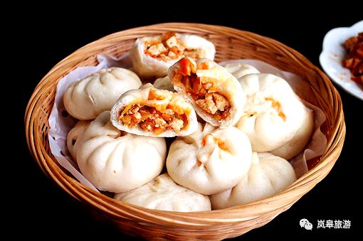 青椒豆腐包子，家常美食的鲜美变身
